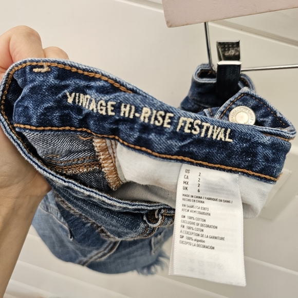 Vintage hi rise festival embroidered denim shorts sz 2 - Picture 7 of 7